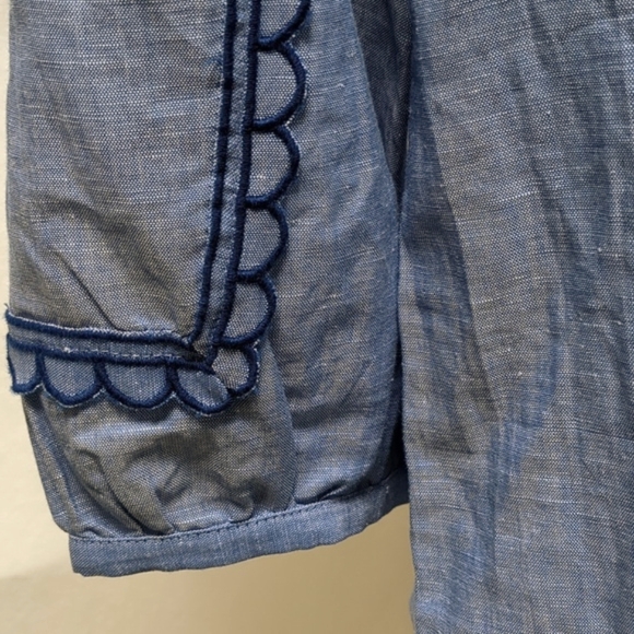 Ann Taylor NWT Chambray Popover with Scallop Trim Size MP - Picture 8 of 12